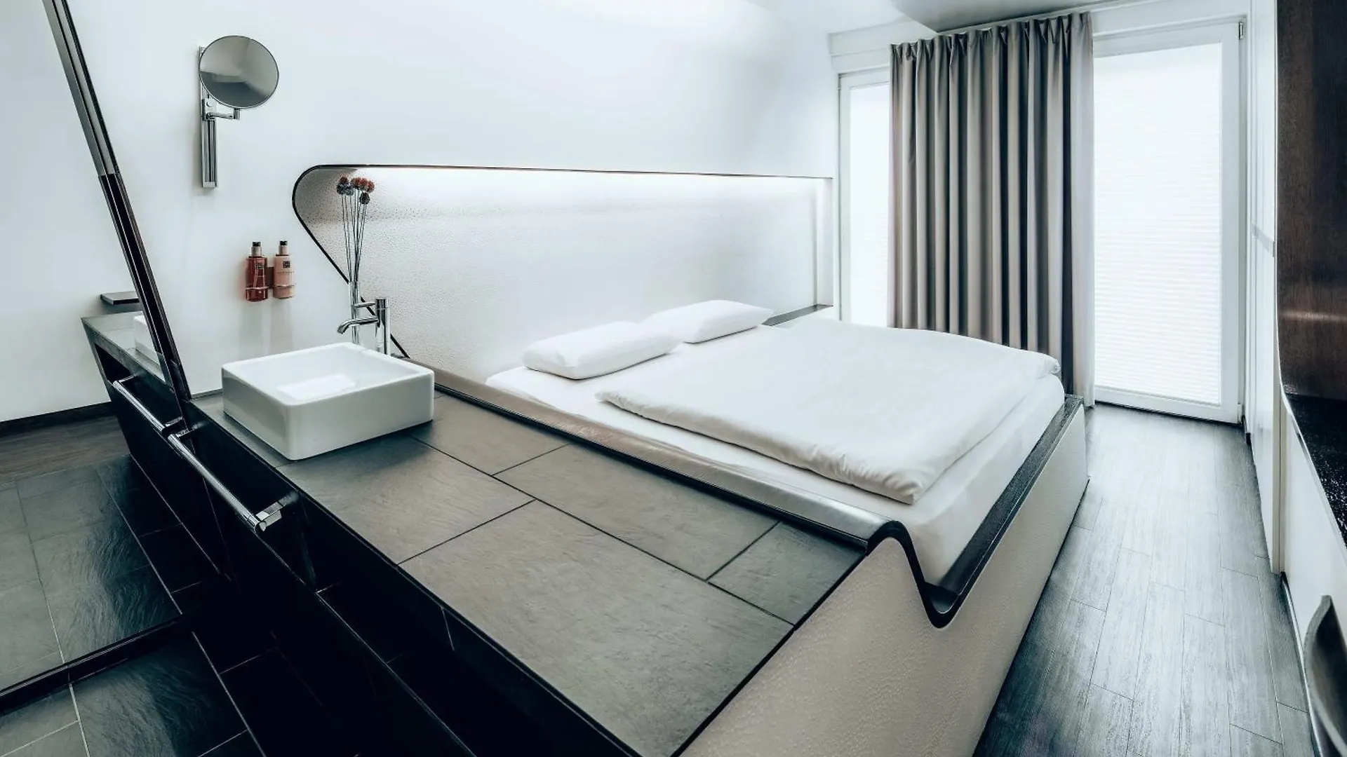Hotel Q! Berlin 4*,