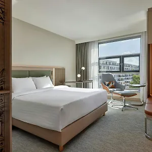 Otel Courtyard By Marriott Center, Berlin